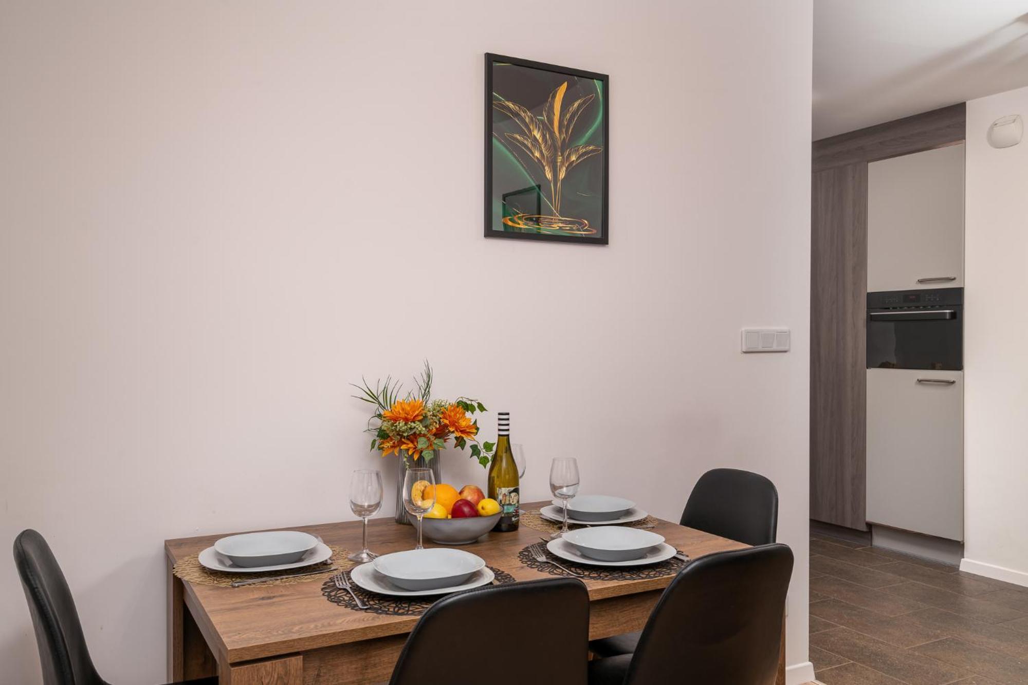 Apartwro 3Th - Apartament Przy Dworcu Glownym Pkp, Balkon, Garaz, Rowery Wrocław Buitenkant foto